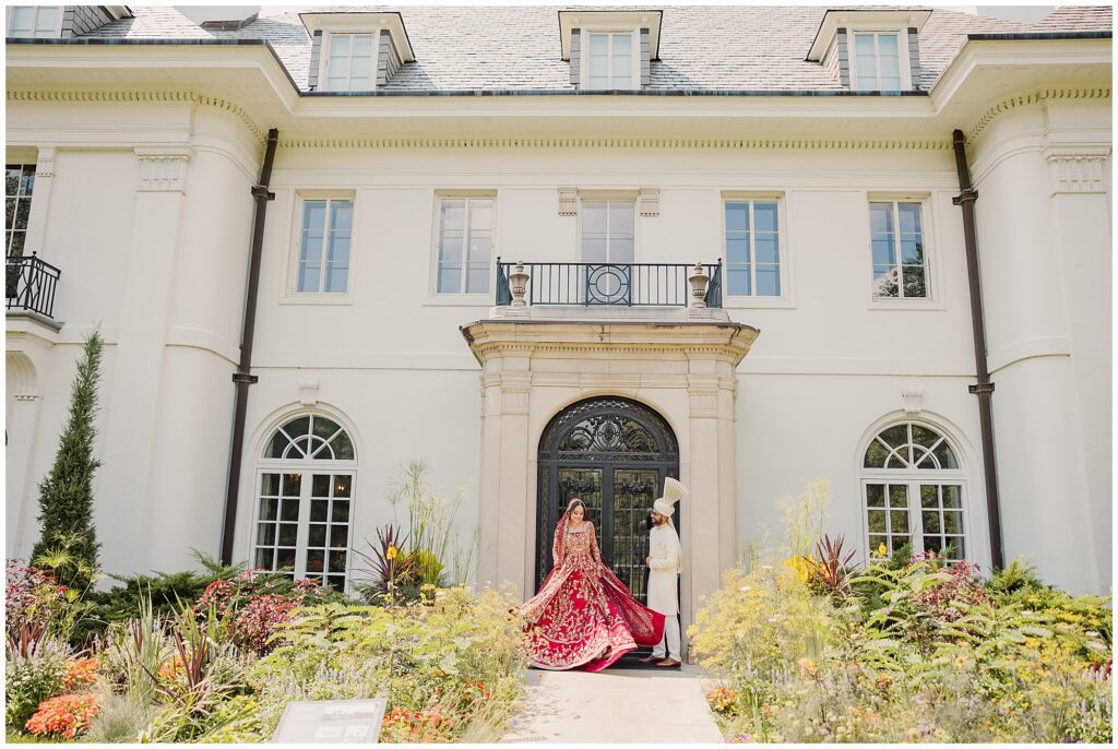 Pakistani couple pre-wedding shoot at the The Gardens at New Fields Museum in Indiana