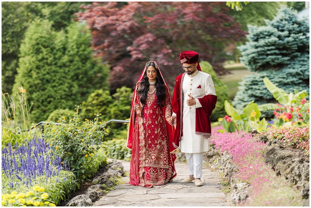 couples portraits at gairloch garlands Pakistani nikkah in oakville