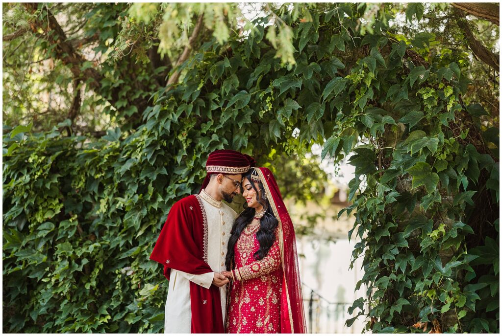 couples portraits at gairloch garlands Pakistani nikkah in oakville
